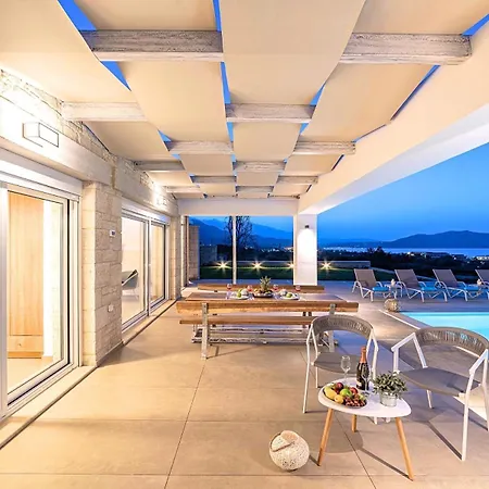 Vista Mare Maxima Beheizter Pool *