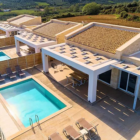 Vista Mare Maxima Beheizter Pool Feriehus